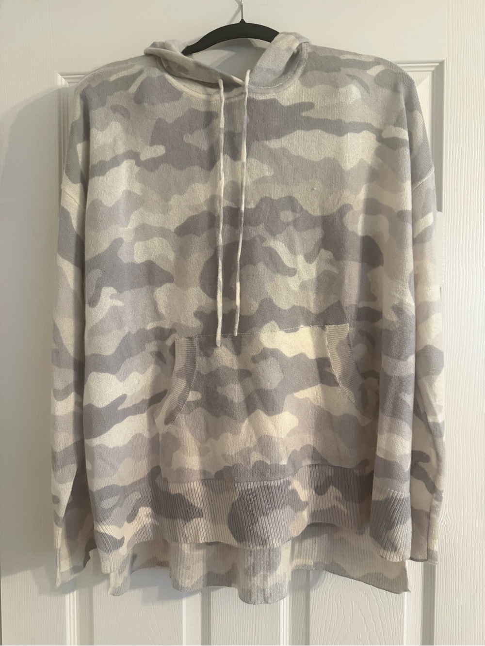 Charter Club Gray & Cream Camo Crewneck Hoodie Sweater